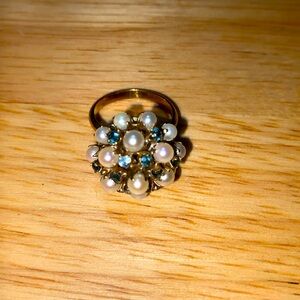 Antique! 18kt Gold Pearl and Sapphire ladies ring.